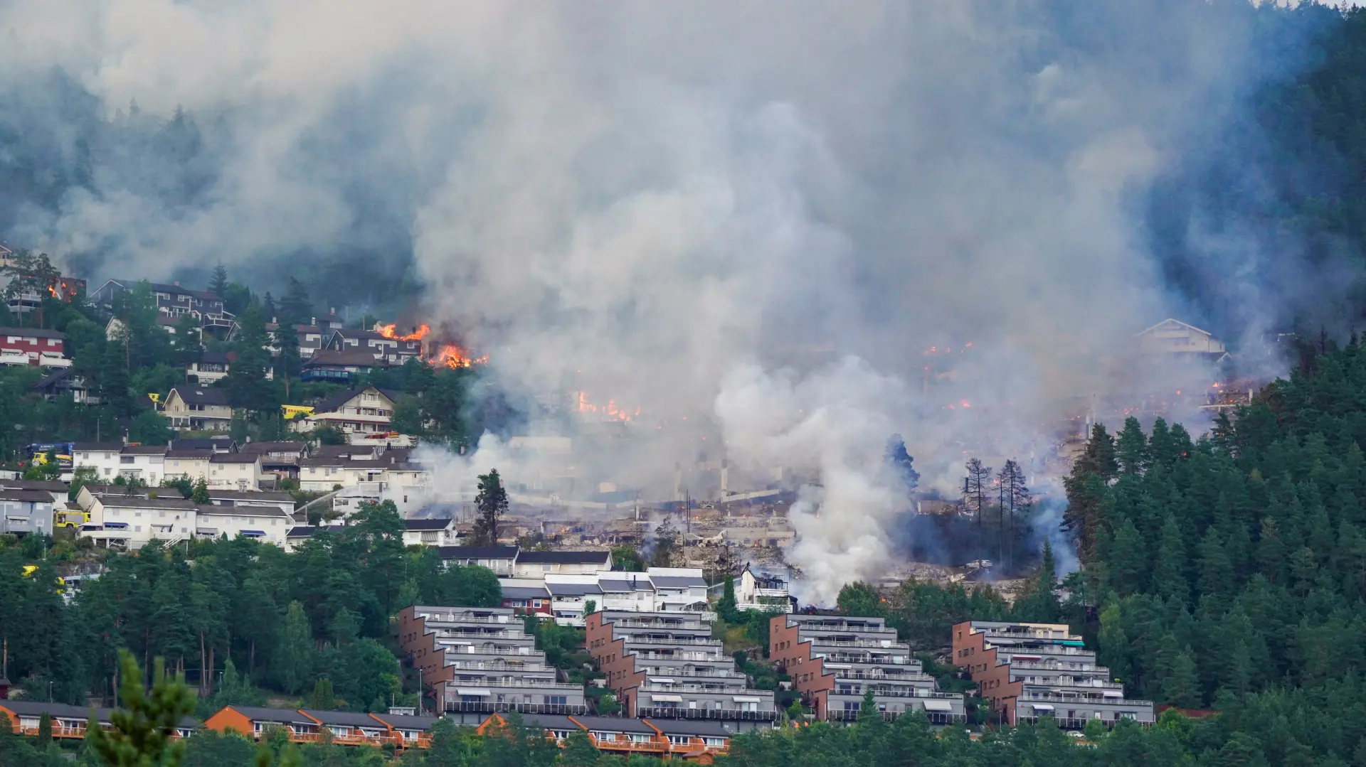 požar Norveška Thomas FureNTBvia REUTERS (2)-6a5b22db586f8.webp