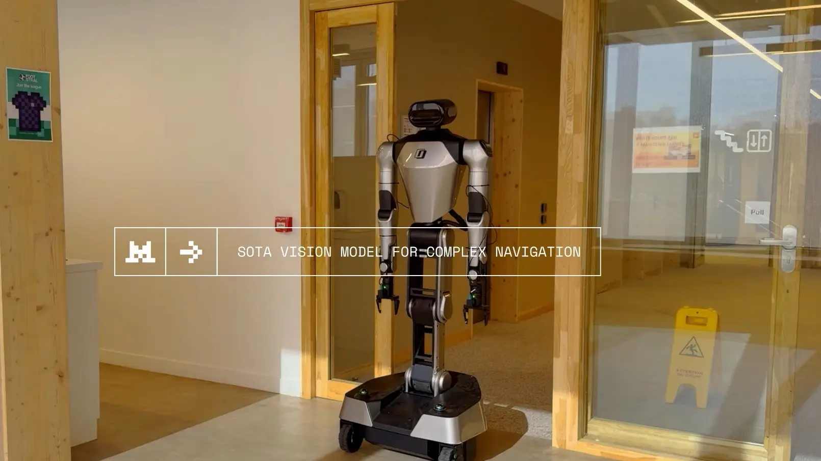 robotion navigation mistral AI YT-6a4fa24359058.webp
