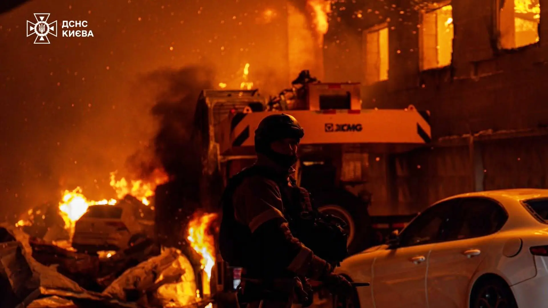 ruski napad Kijev rat u ukrajini ukrajina Tanjug Ukrainian Emergency Service via AP-6a4df218dd060.webp