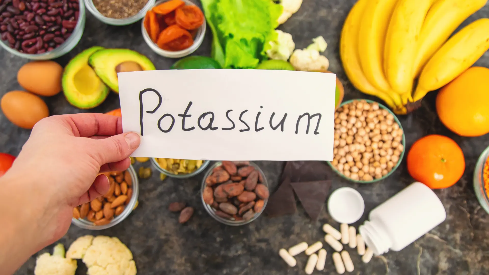 shutterstock_2601050969 kalijum vitamin-6a460095641a0.webp