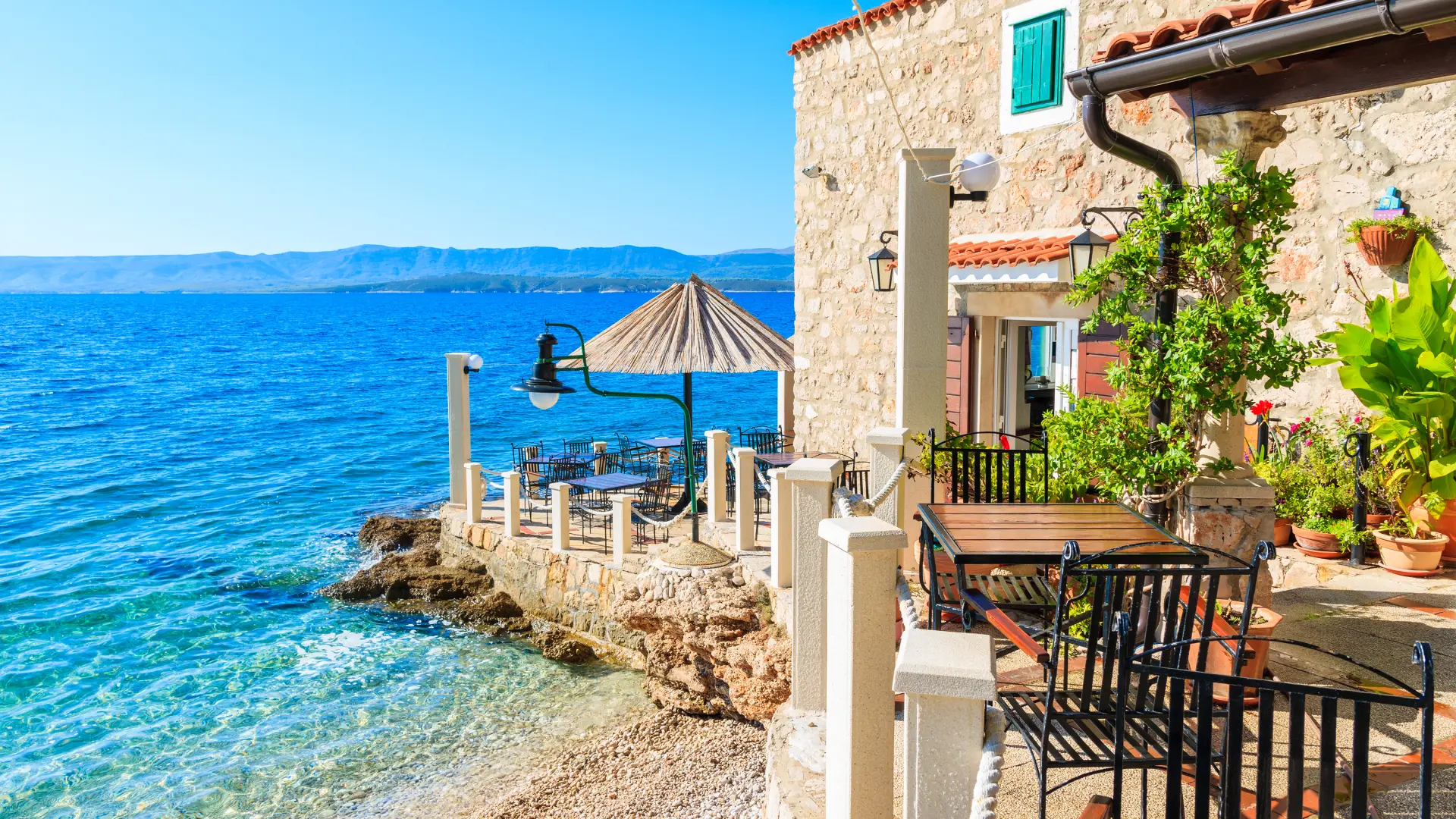 shutterstock_784594738 hrvatska more primorje bol brač-6a69d0bc811bf.webp