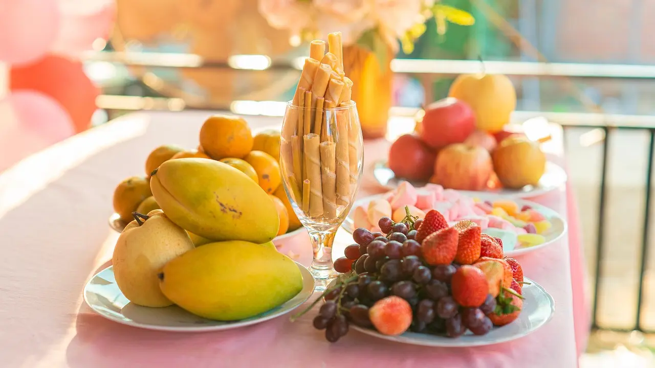 voće, mango, grožđe, jagode, vožna salata, pixabay-6a45090c7d333.webp