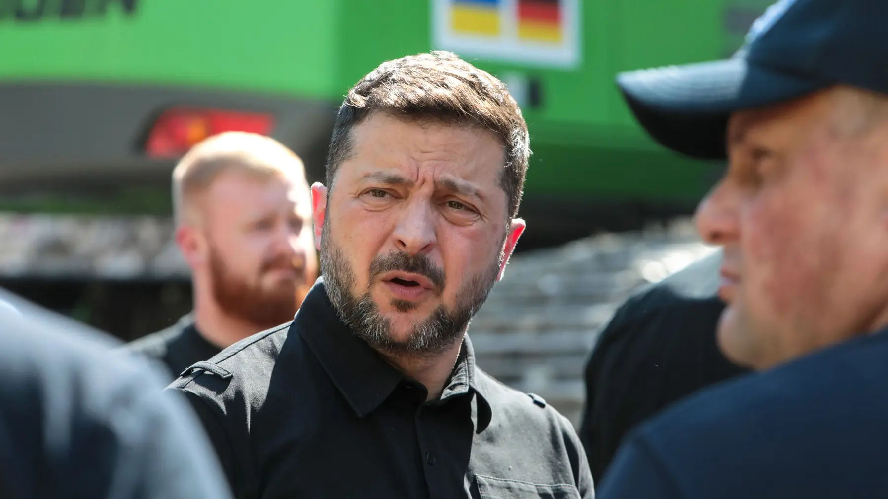 volodimir zelenskiprofimedia-1114088460-6a4c079bc2fb0.webp