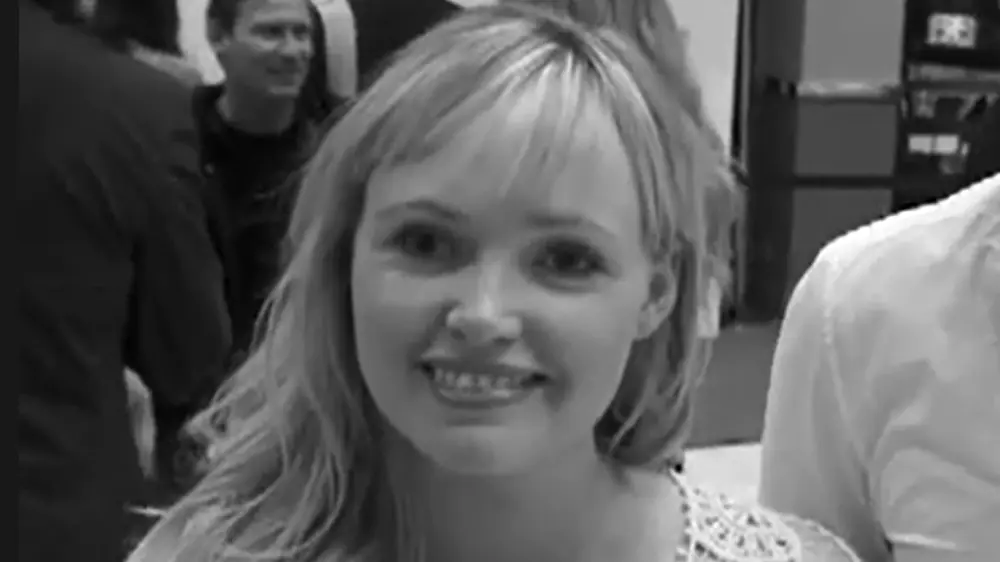 youtube printscreen PROJECT13 MAGAZINE Slejn Keli-6a4ceb5446043.webp
