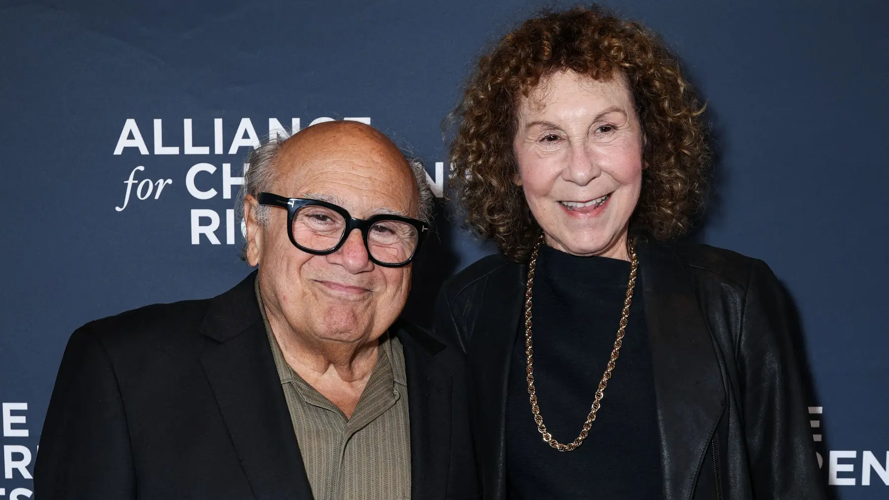 Deni DeVito i Rea Perlman profimedia-0994150787-6a6eea7082e5e.webp