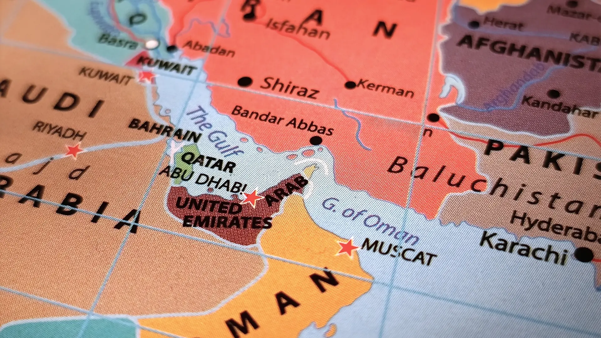Iran Oman ormuz Shutterstock-6a8edca3d1512.webp