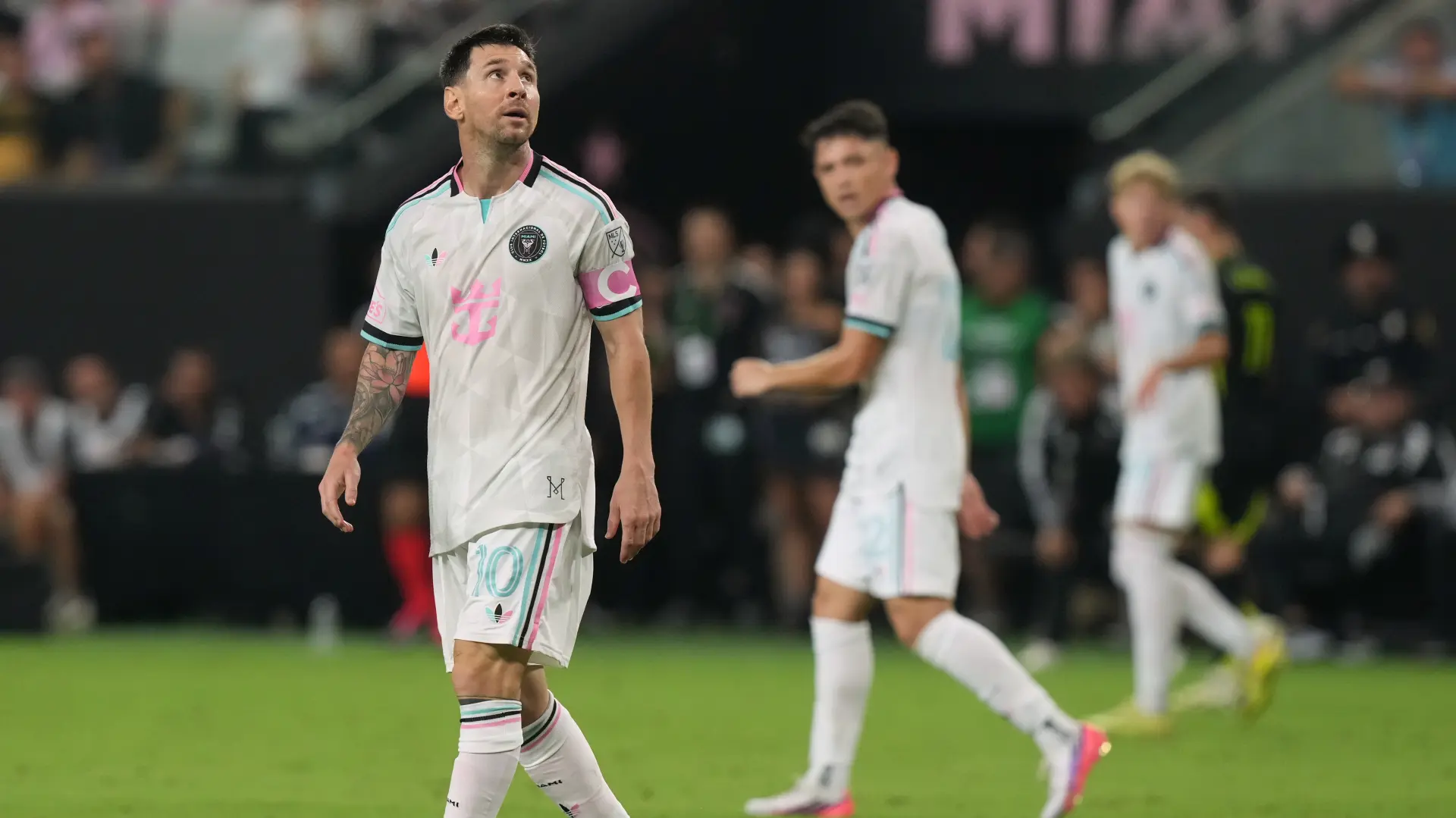 Lionel Mesi FK Majami Tanjug AP Photo Marta Lavandier-6a6edaf7ad0f5.webp