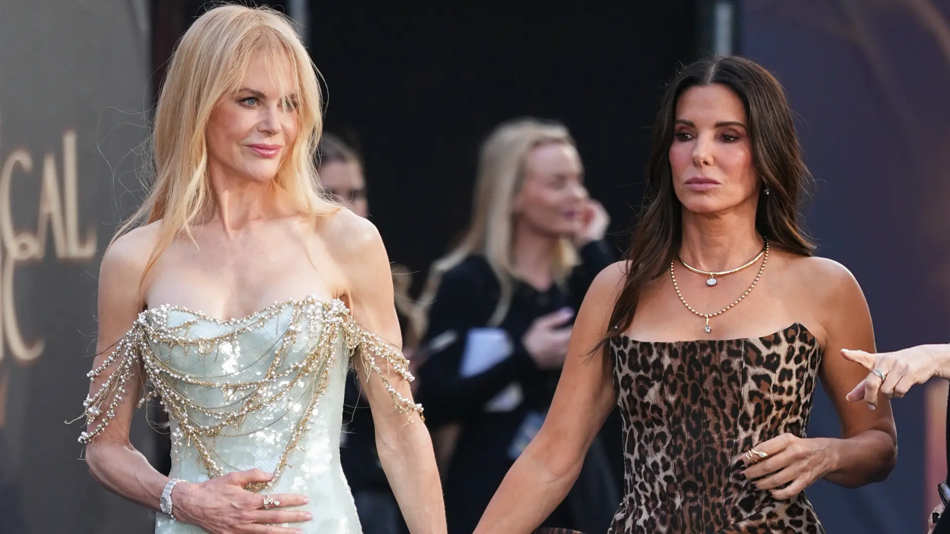 Scott A GarfittInvisionAP nikol kidman sandra bulok praktična magija 2 55-6a901c04d9474.webp