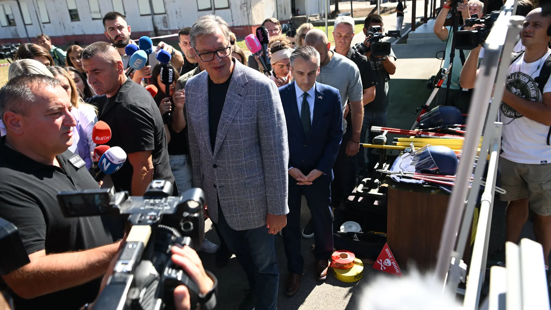 Tan2026-08-2710375275_5 centar za razminiranje aleksandar vuci amir hamzagic-6a90055d73ba1.webp
