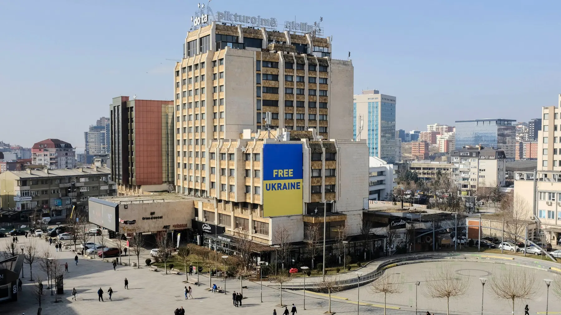 Ukrajinska zastava Priština STRINGER AFP Profimedia-6a787f953c954.webp