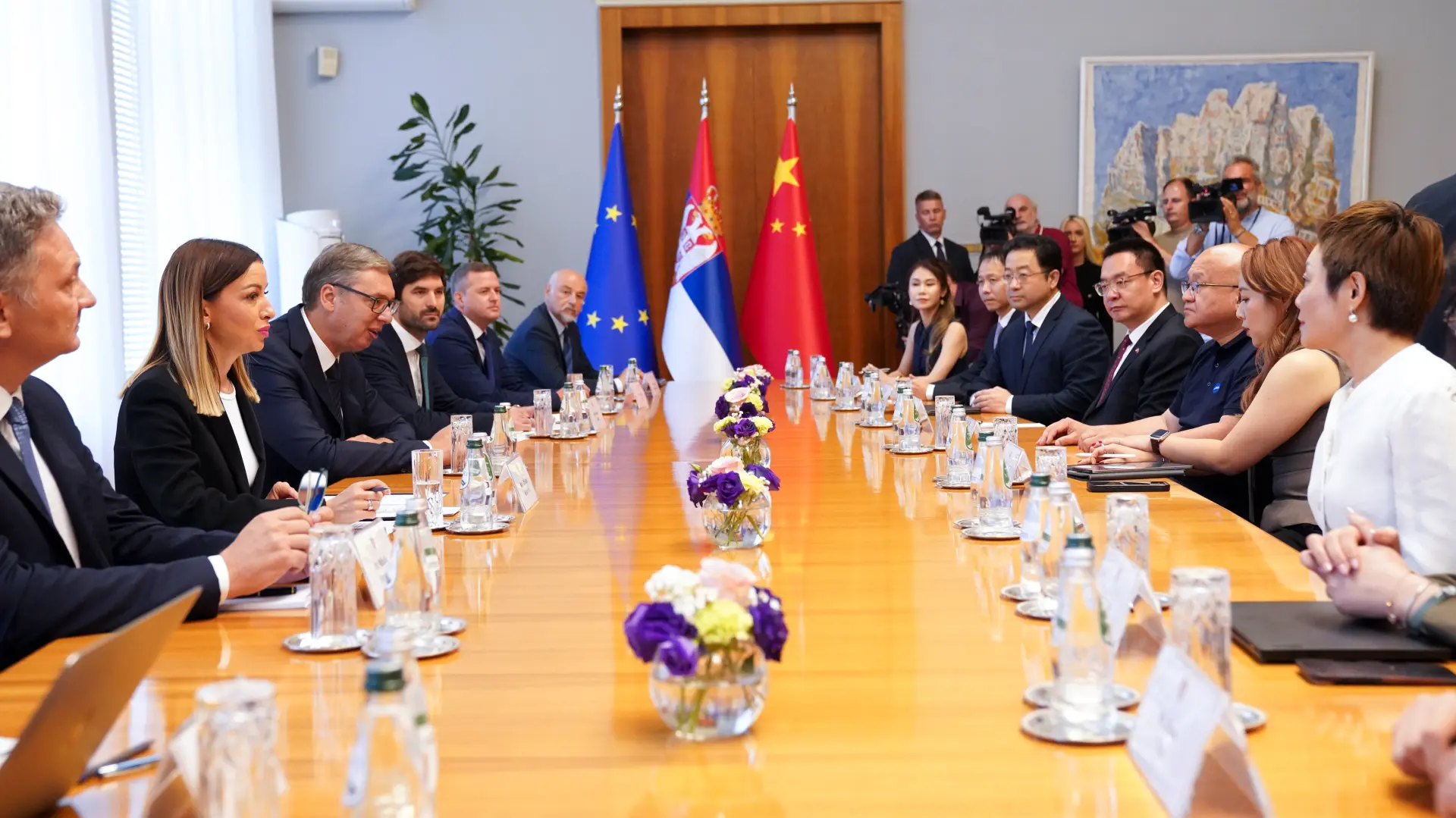 VUČIĆ JIANGDURELIANCE SASTANAK TANJUG JADRANKA ILIĆ-6a95412356318.webp