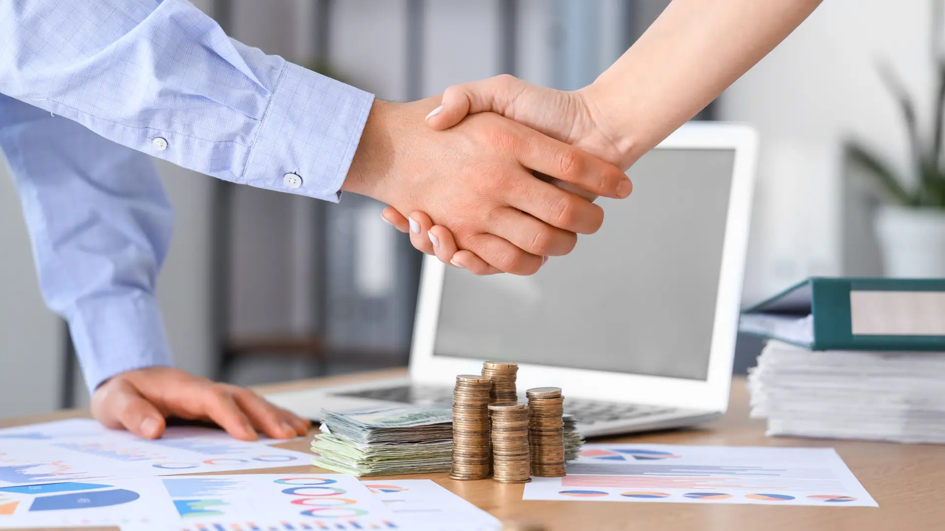 kredit banka Shutterstock-6a71fc38cb2ea.webp