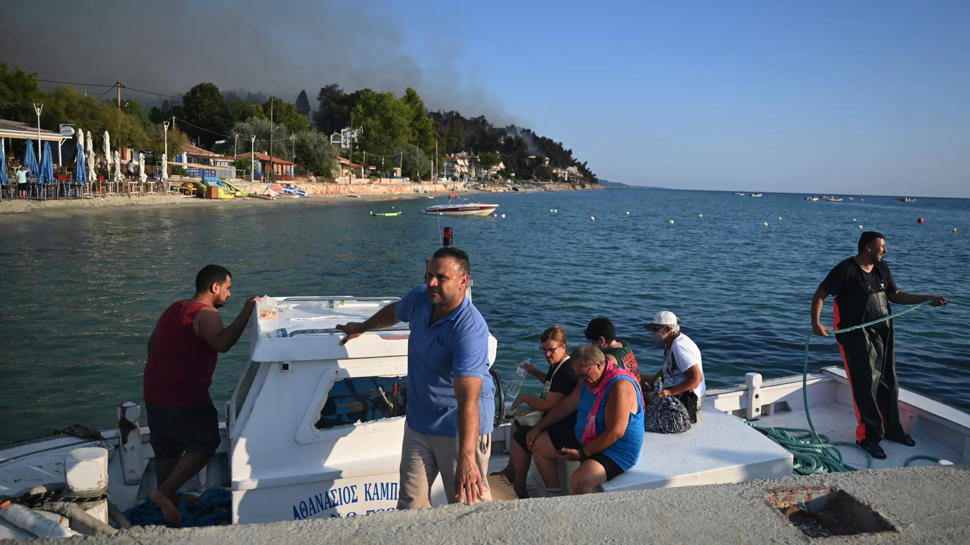 požar Halkidiki Grčka evakuacija Siviri vatrogasci Tanjug AP Photo Giannis Papanikos (5)-6a7eae1c54d28.webp