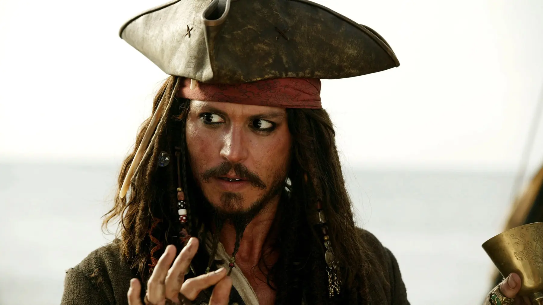 profimedia-0094234279 džek sperou džoni dep pirati s kariba-6a844a312f1ef.webp