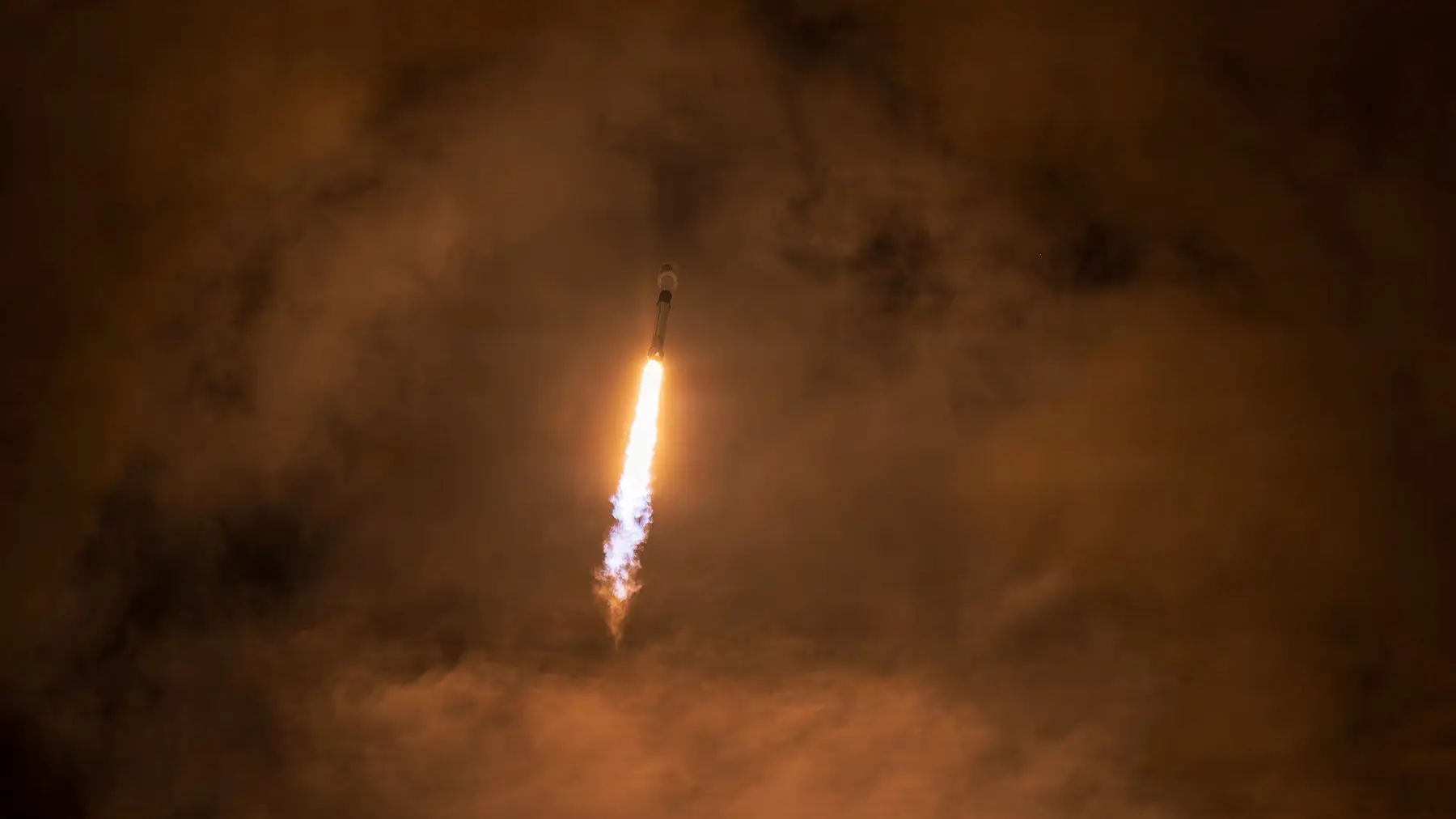 raketa Falkon 9 Falcon 9 SpaceX SpejsEks profimedia-1120739878-6a72e5e84f016.webp