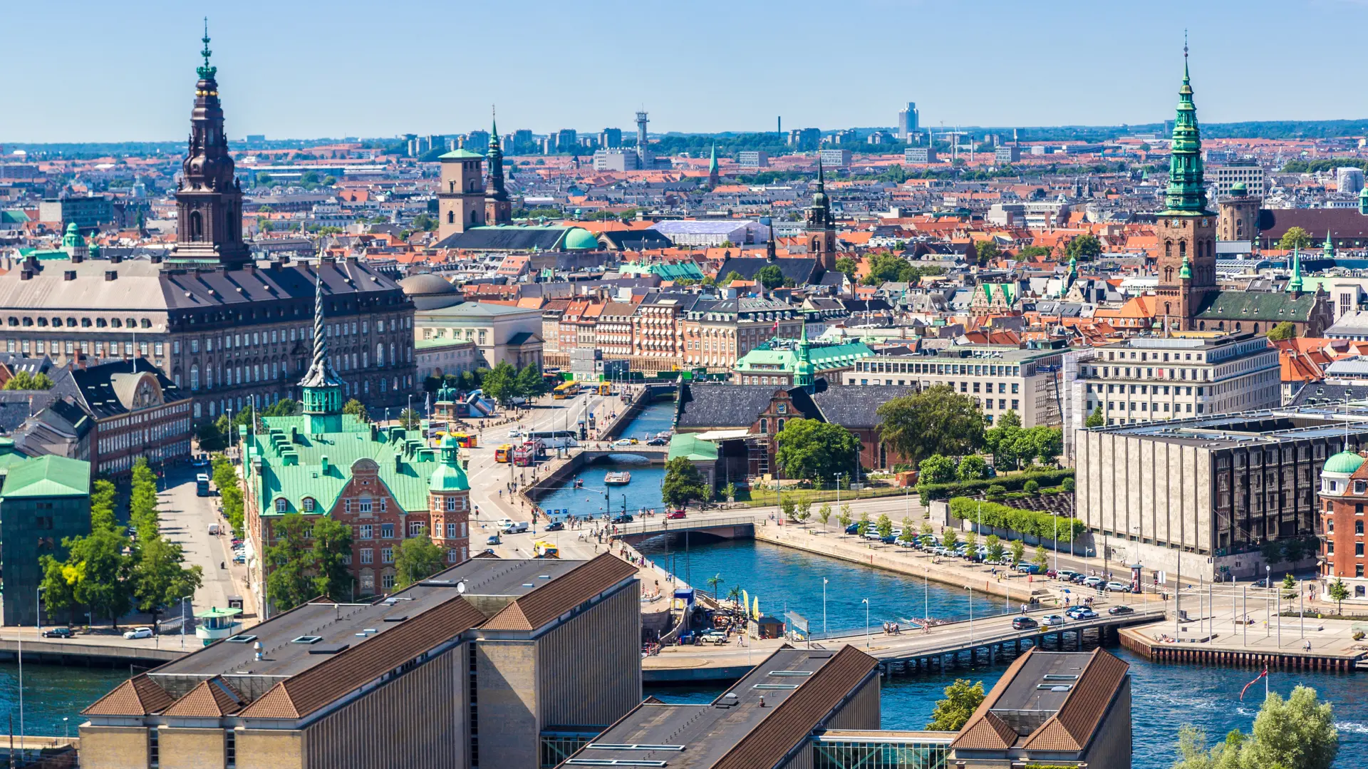 shutterstock_244708048 kopenhagen danska grad-6a9146c3b2ba8.webp