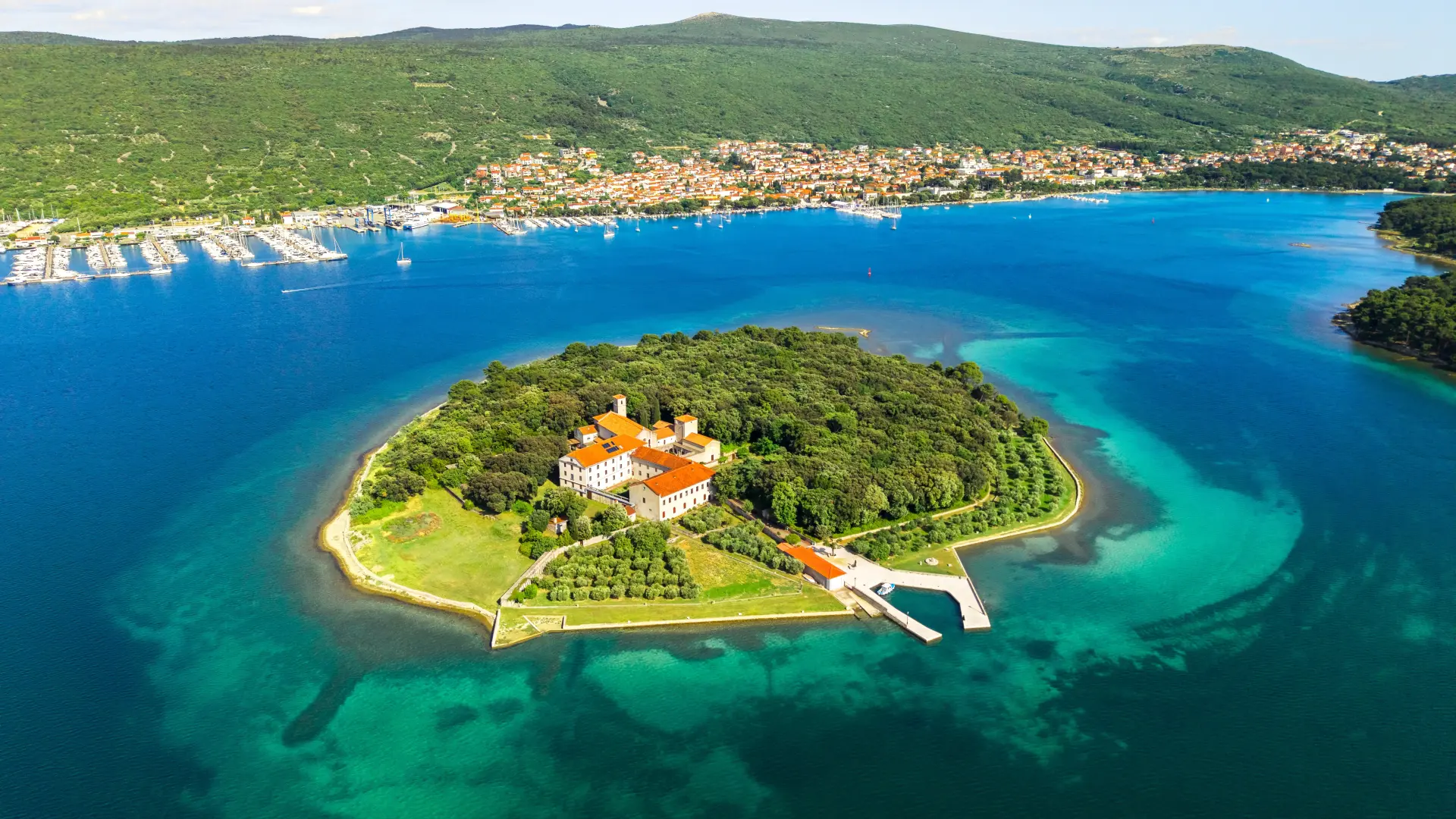 shutterstock_2632669271  košljun hrvatska ostrvo-6a901850c128c.webp