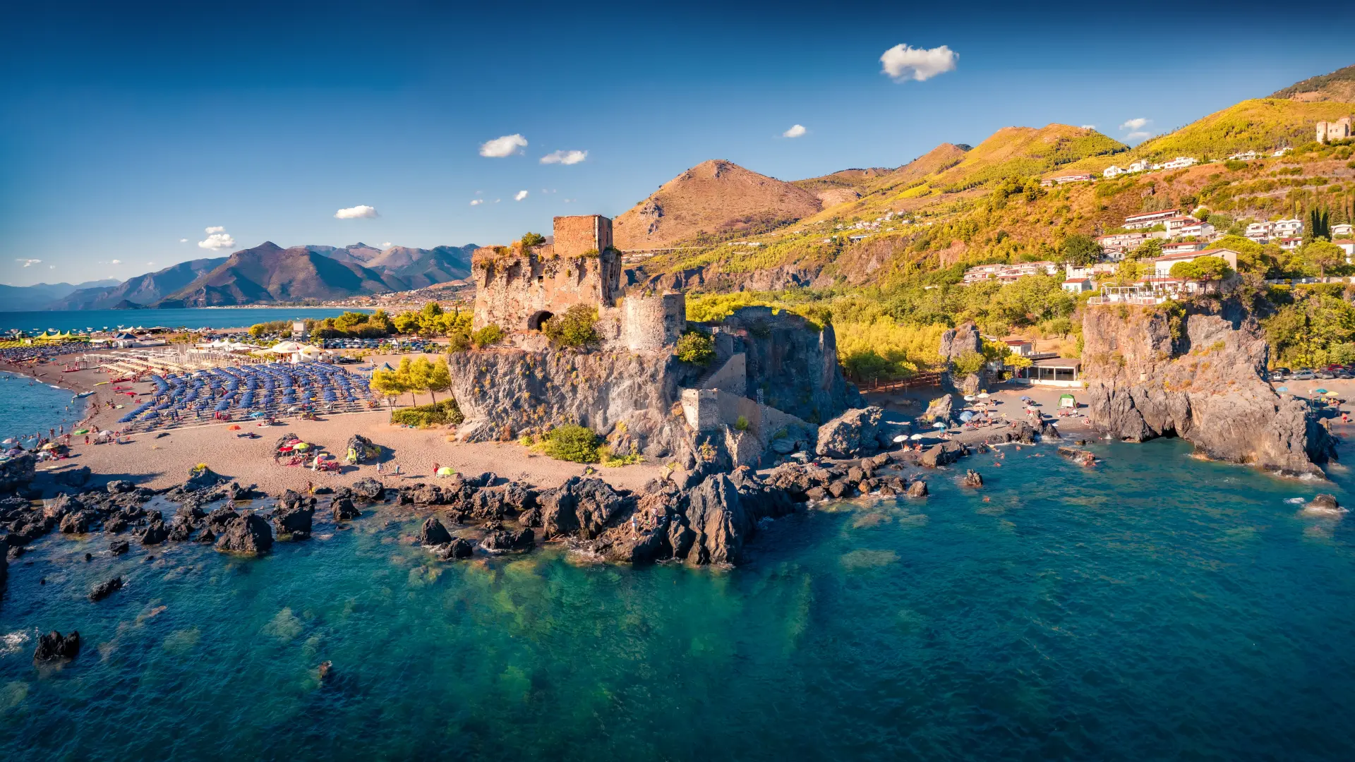 shutterstock_2647419657 Praja a Mare u Kalabriji italija-6a84219abca59.webp