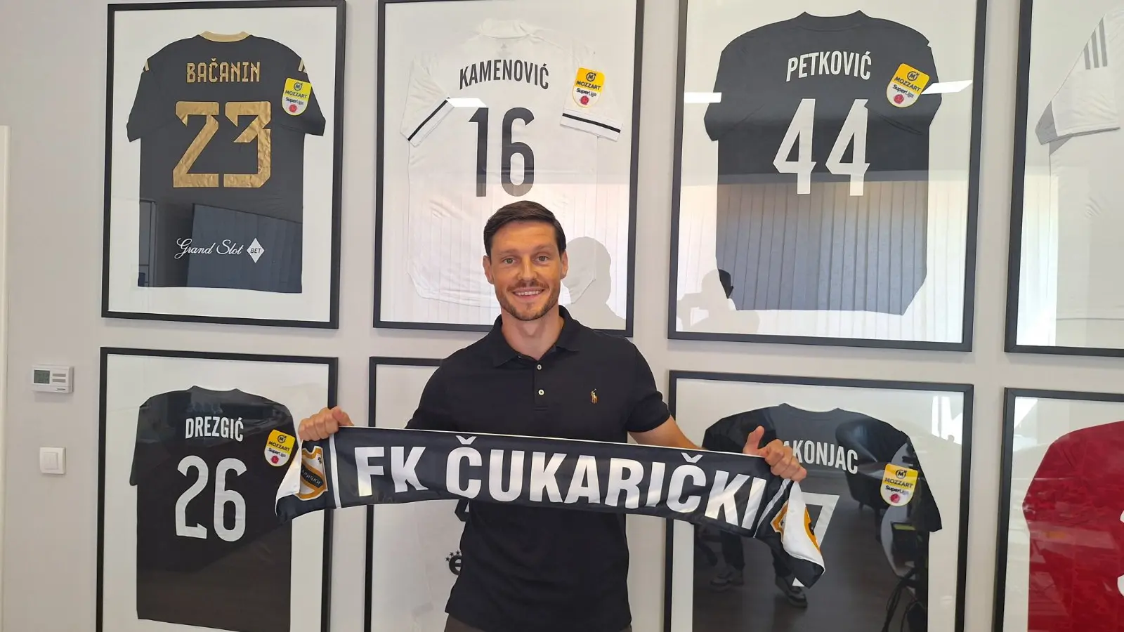 uroš nikolić-6a79a7288fd2f.webp