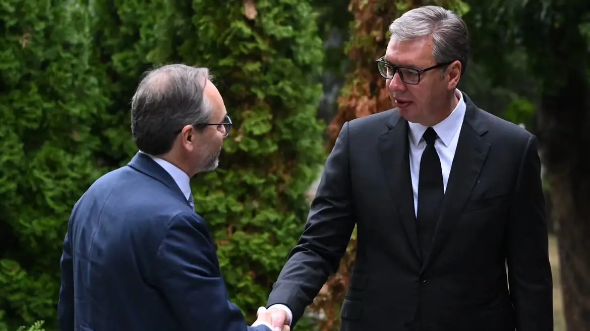 Aleksandar Vučić i Emanuel Žiofre Instagram buducnostsrbijeav-6aa905c3b1285.webp
