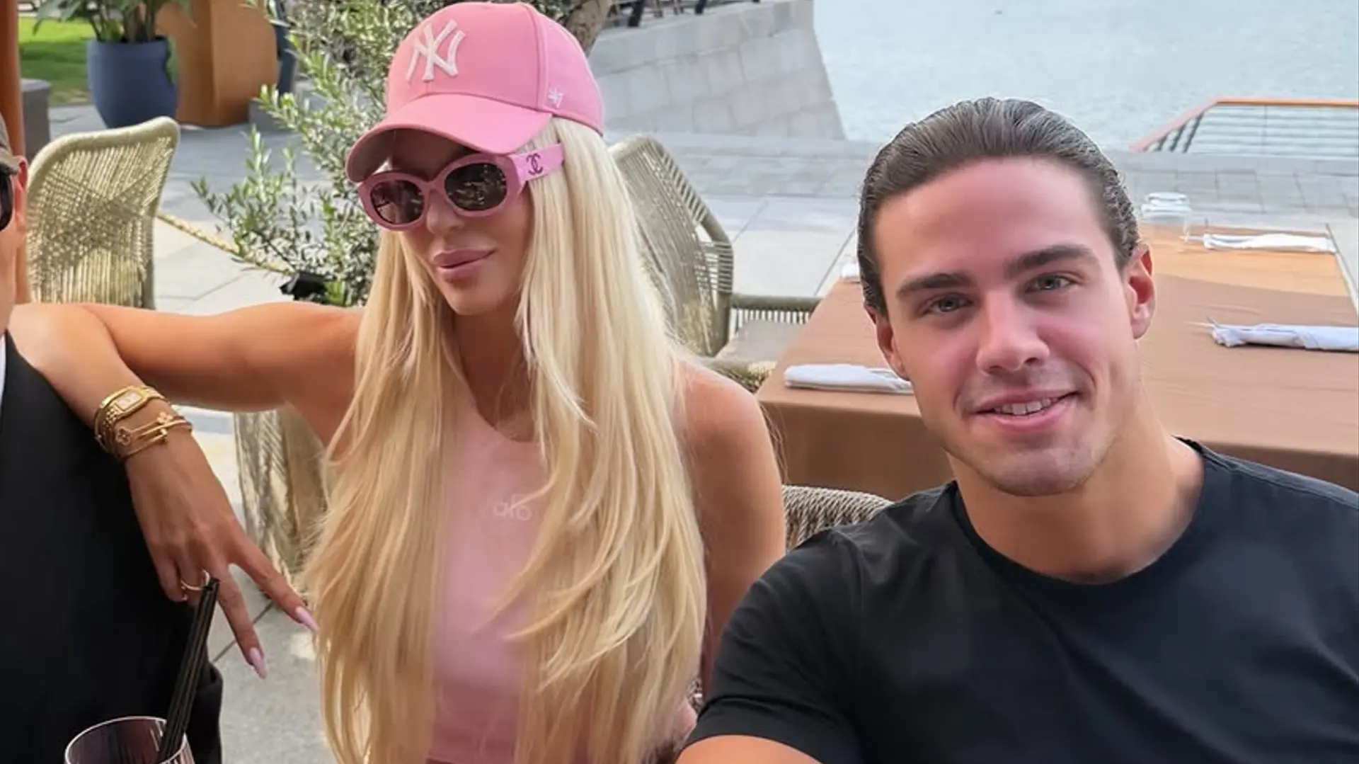 Instagram printscreen, boki13_official aleksandar ševo jelena karleuša 2-6ab8c2375ffe0.webp
