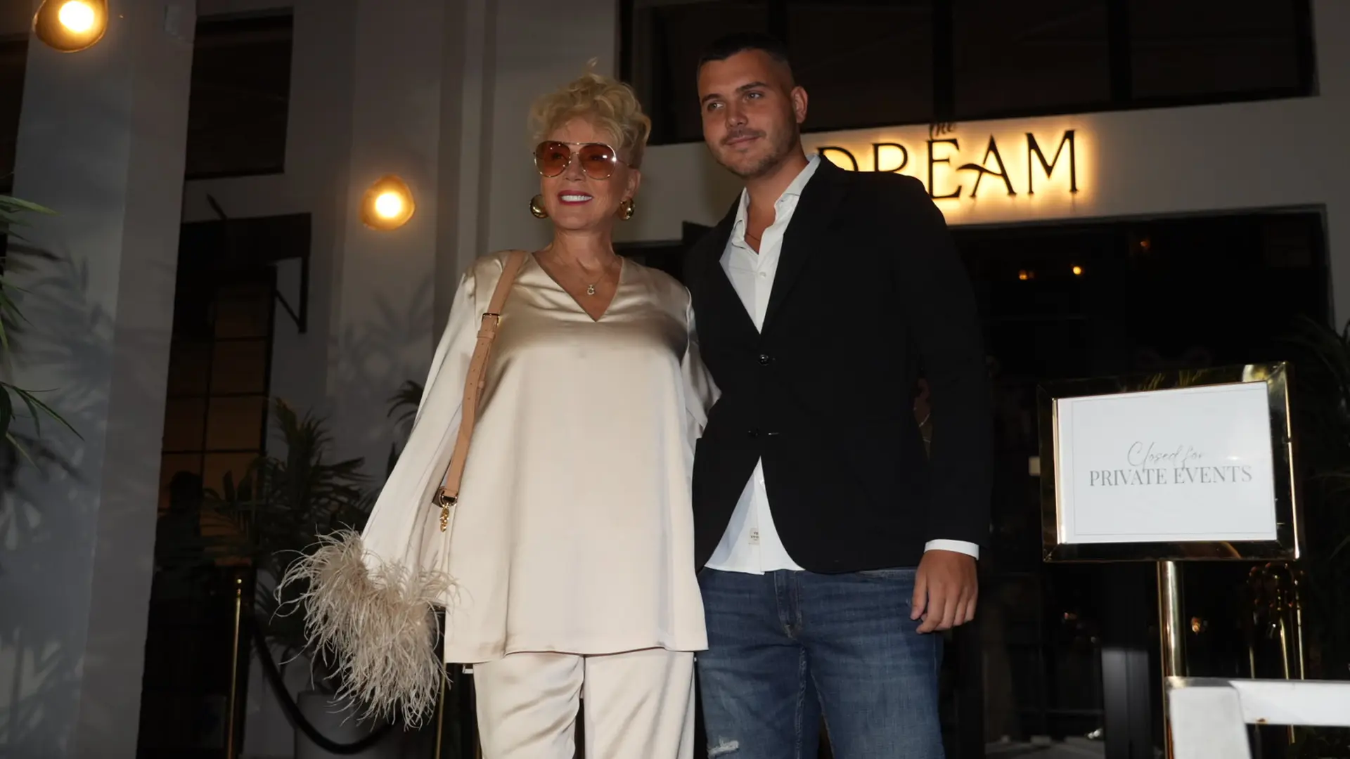 Lepa Brena, Viktor Živojinović, Antonio AhelATAImages-6a9a708e8630f.webp
