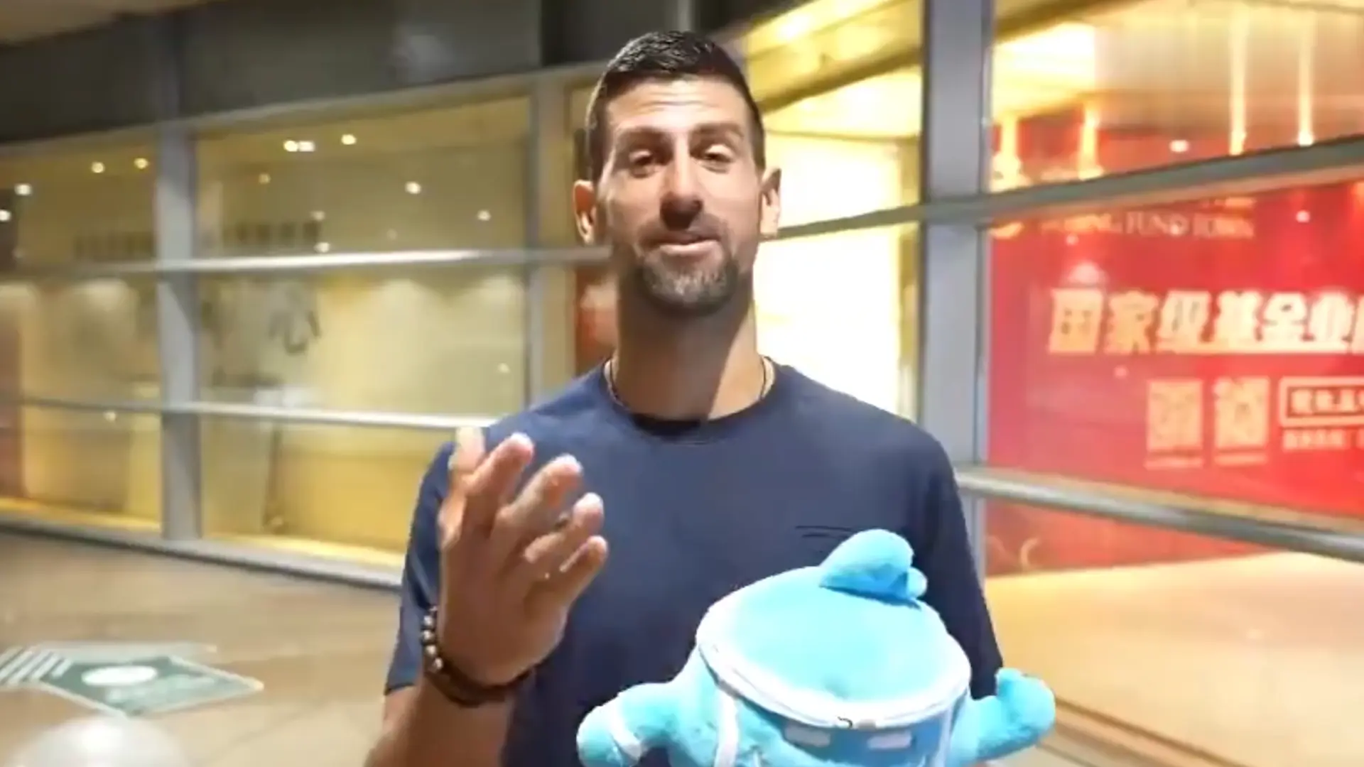 Novak Đoković Peking x @Chrissssssset Printscreen-6ab7a7fa124d6.webp