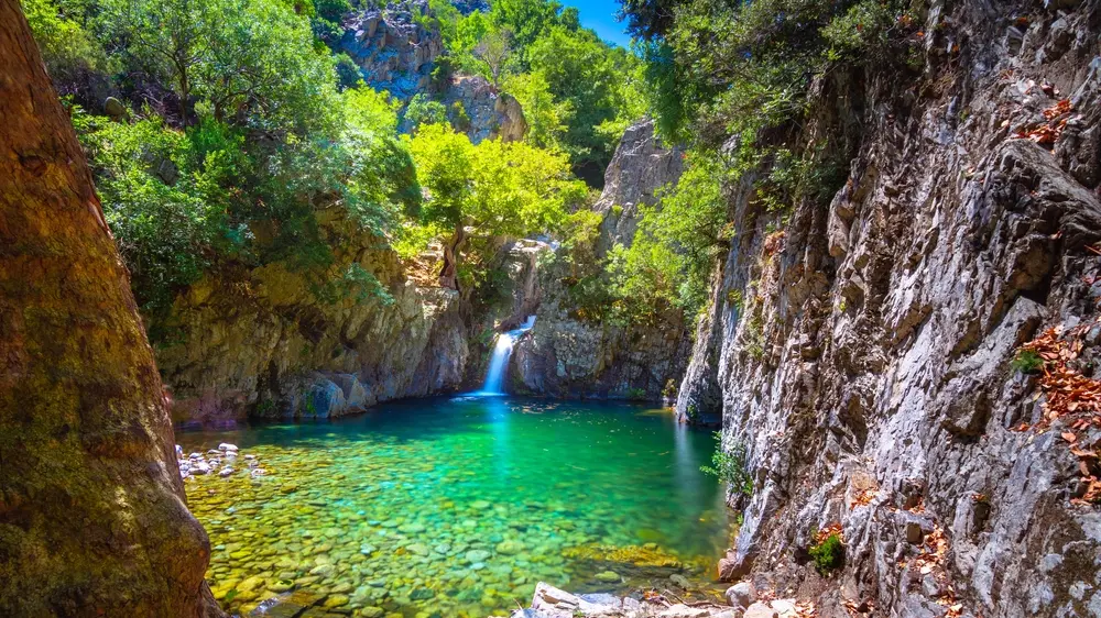 Samotraka, grčka, vodopad, putovanja, shutterstock-6a9a751b58e61.webp