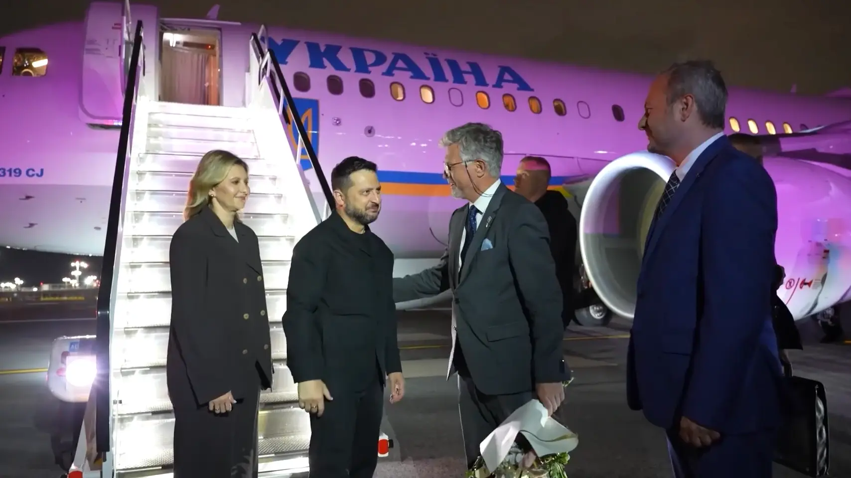 Volodimir Zelenski Njujork x @ZelenskyyUa Printscreen-6ab2209e240db.webp