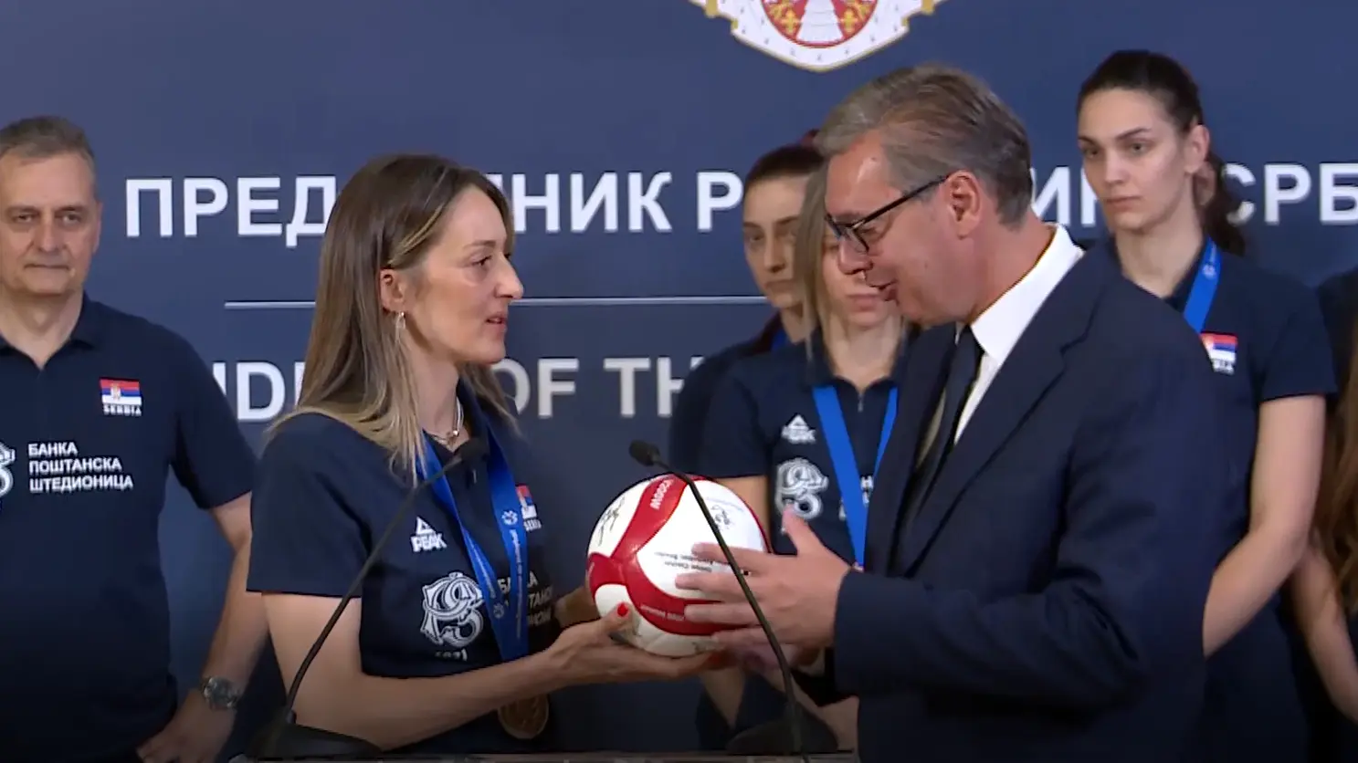 Vučić odbojkašice Srbije-6a9fc3be90c44.webp