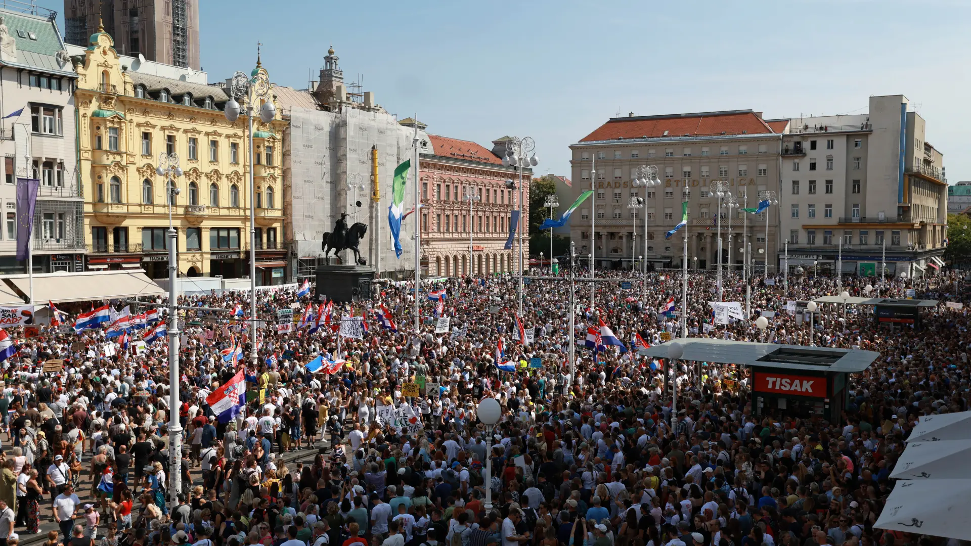 Zagreb Hrvatska protest otpad TANJUG FOTO HINA Lana Slivar-6a9c1ec4b1fae.webp