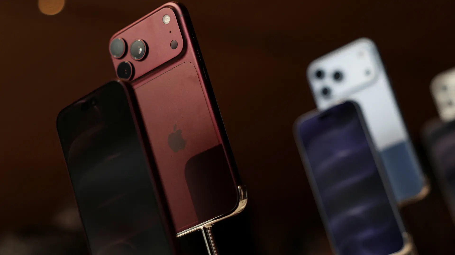 iPhone 18 Pro REUTERSTingshu Wang-6aad272b7e3db.webp