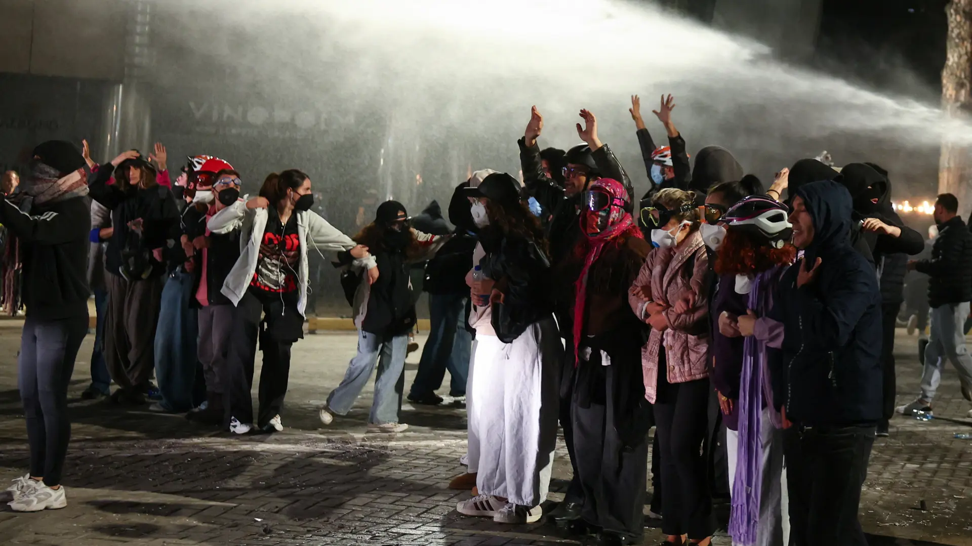 Albanija Tirana protesti REUTERSFlorion Goga (2)-6ad852ef9aa51.webp