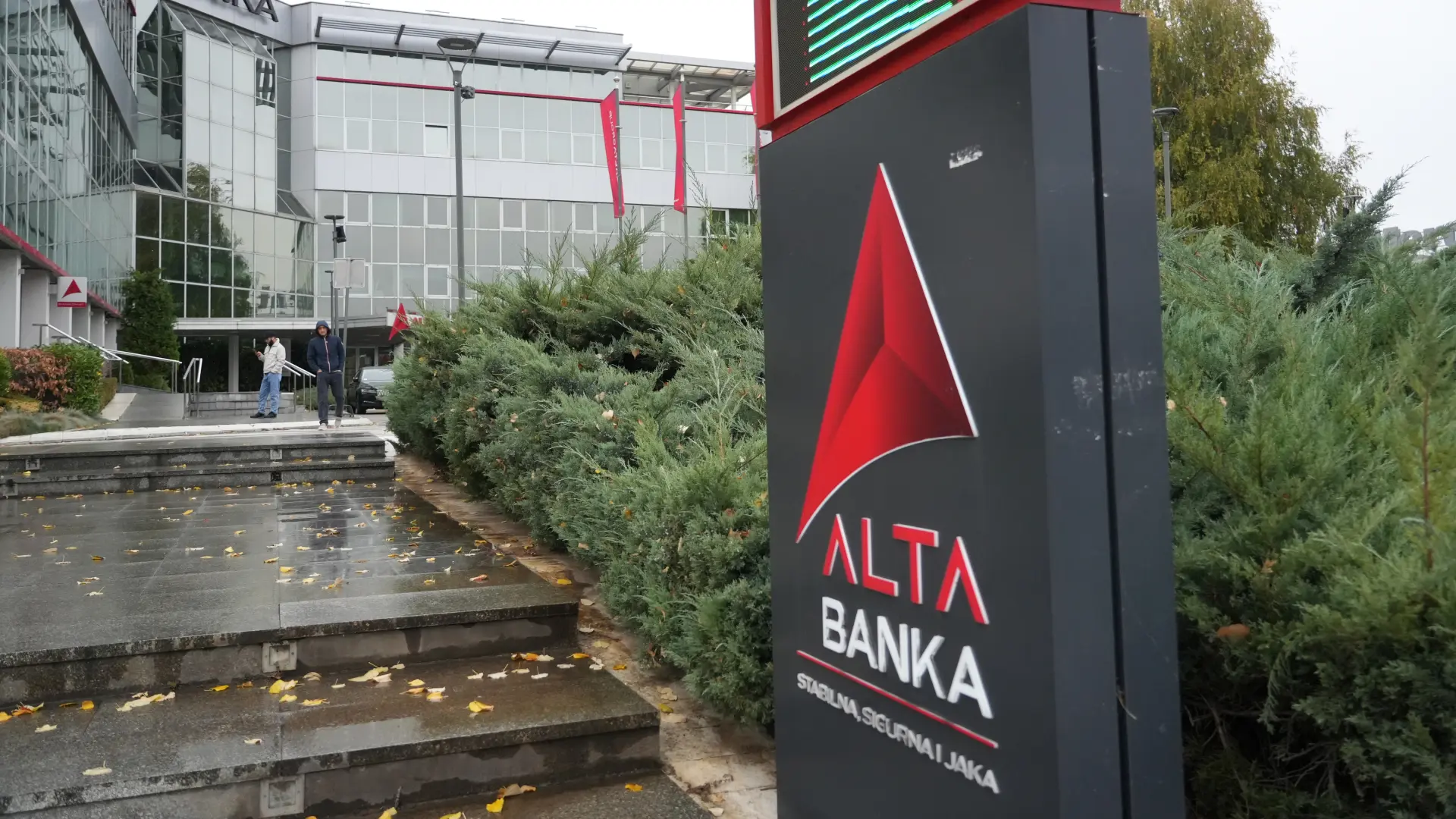 Alta Banka Antonio Ahel ATAImages-6ae65015e926f.webp