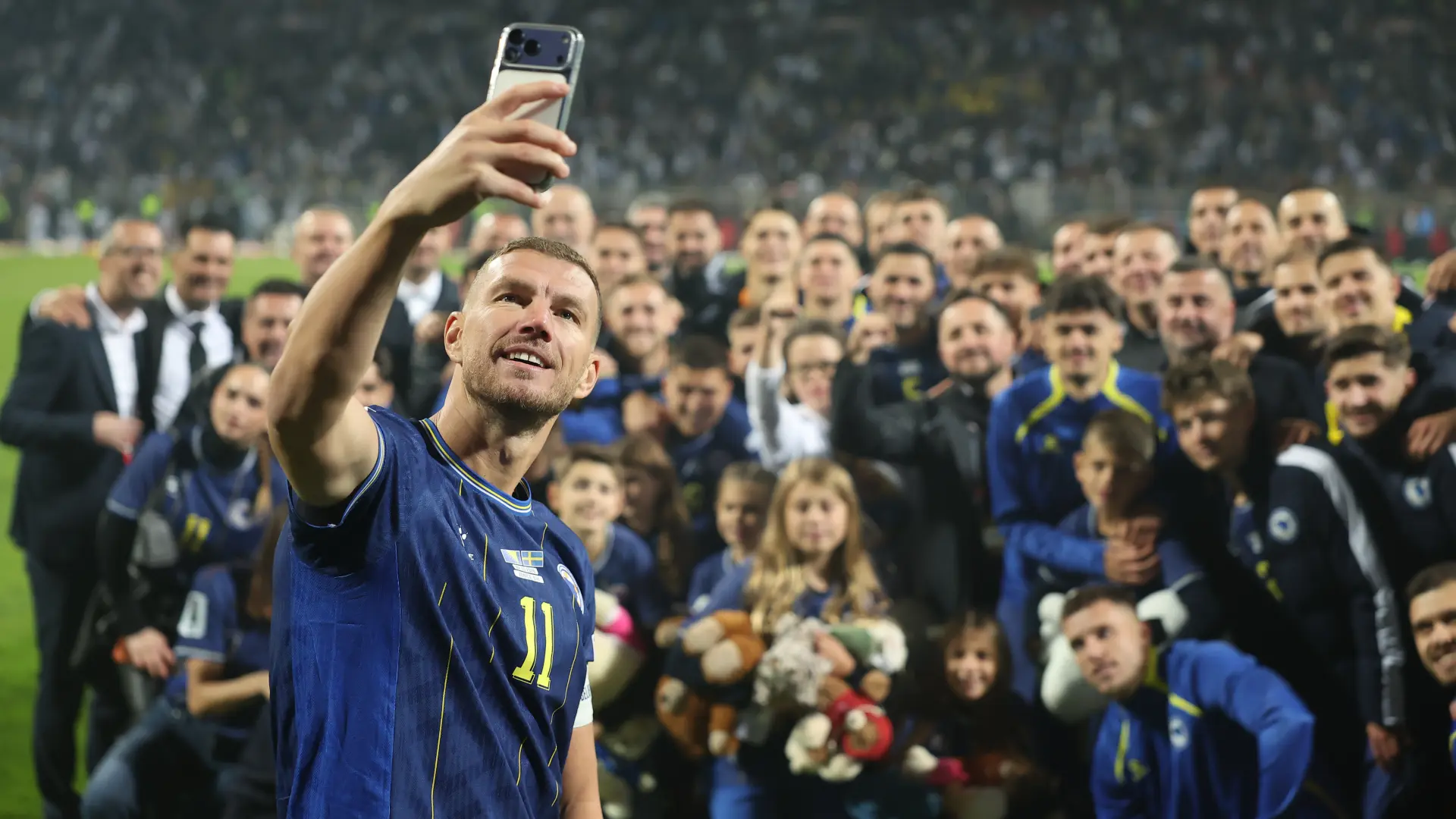 Edin Džeko Tanjug AP Photo Armin Durgut-6ac0b3512444a.webp