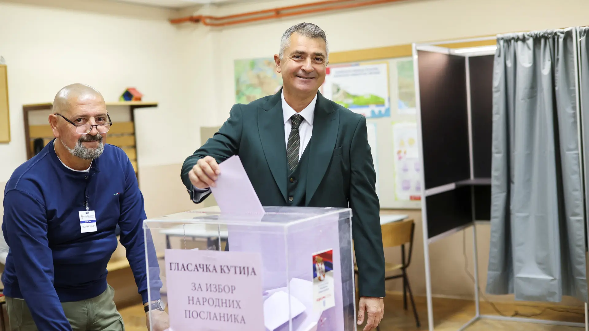 Ilija Srdanović glasanje REUTERS Uros Arsic (2)-6addb8ba4006b.webp