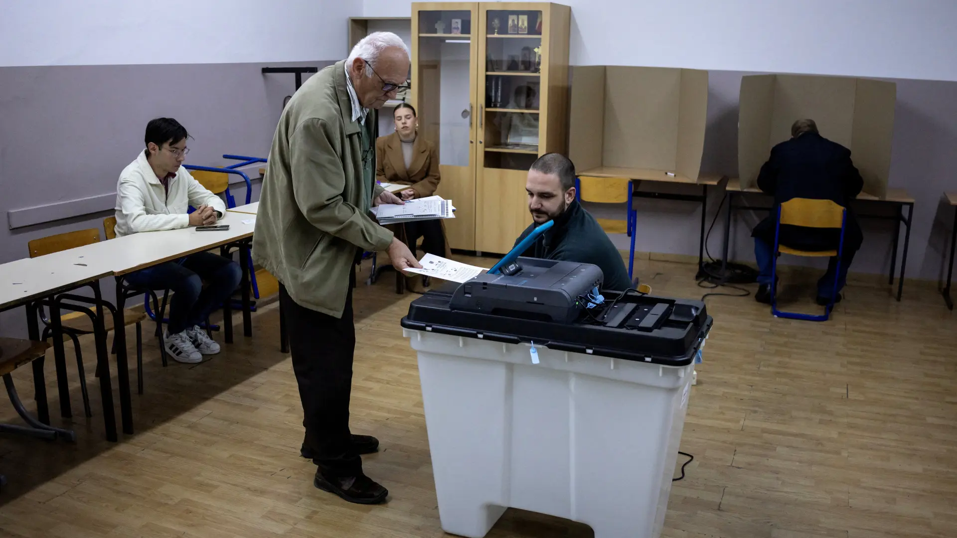 Izbori BiH REUTERS Marko Djurica (2)-6ac276375264a.webp