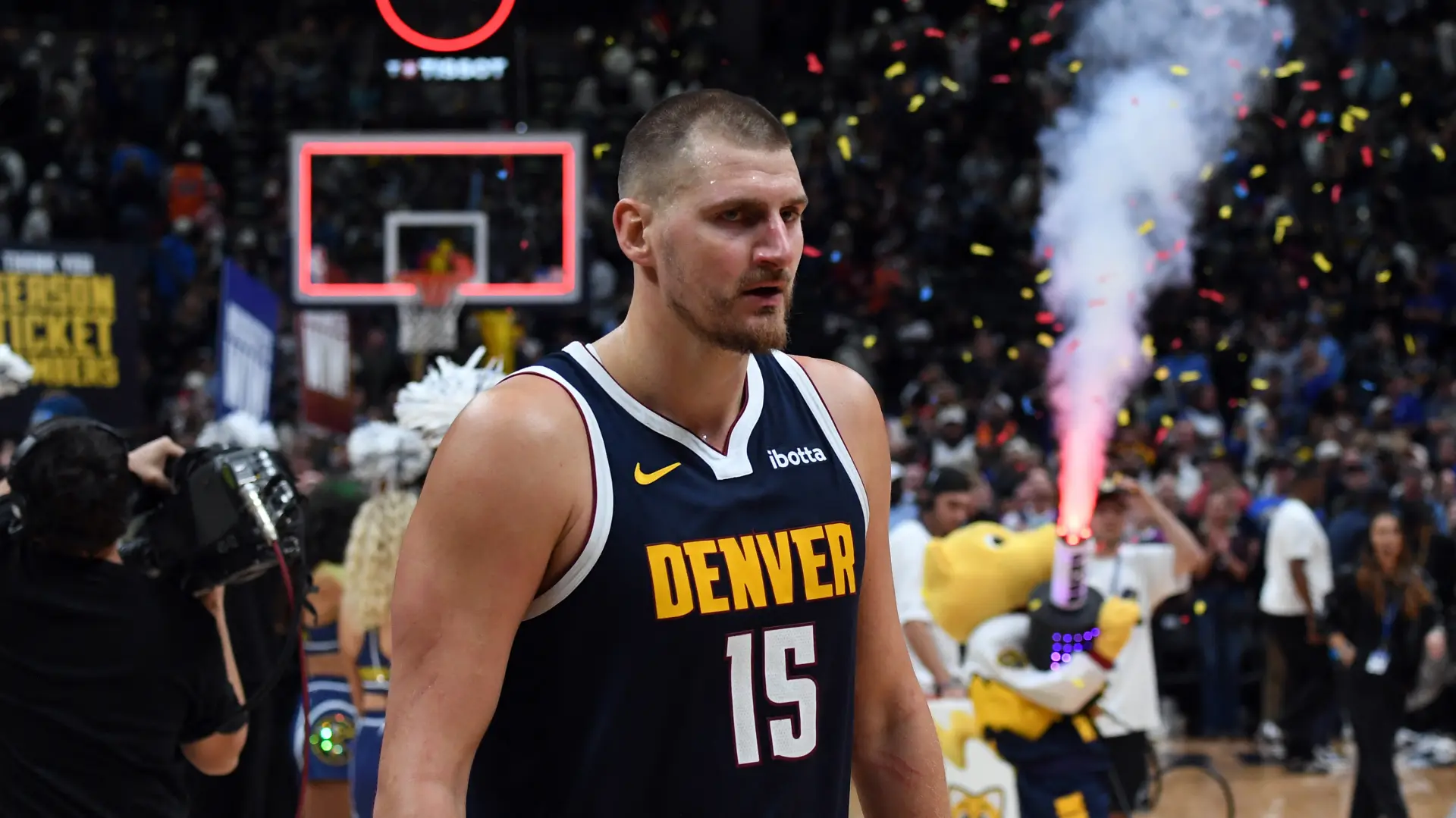 Nikola Jokić REUTERS Christopher Hanewinckel-Imagn Images-6add9f38dc7ca.webp