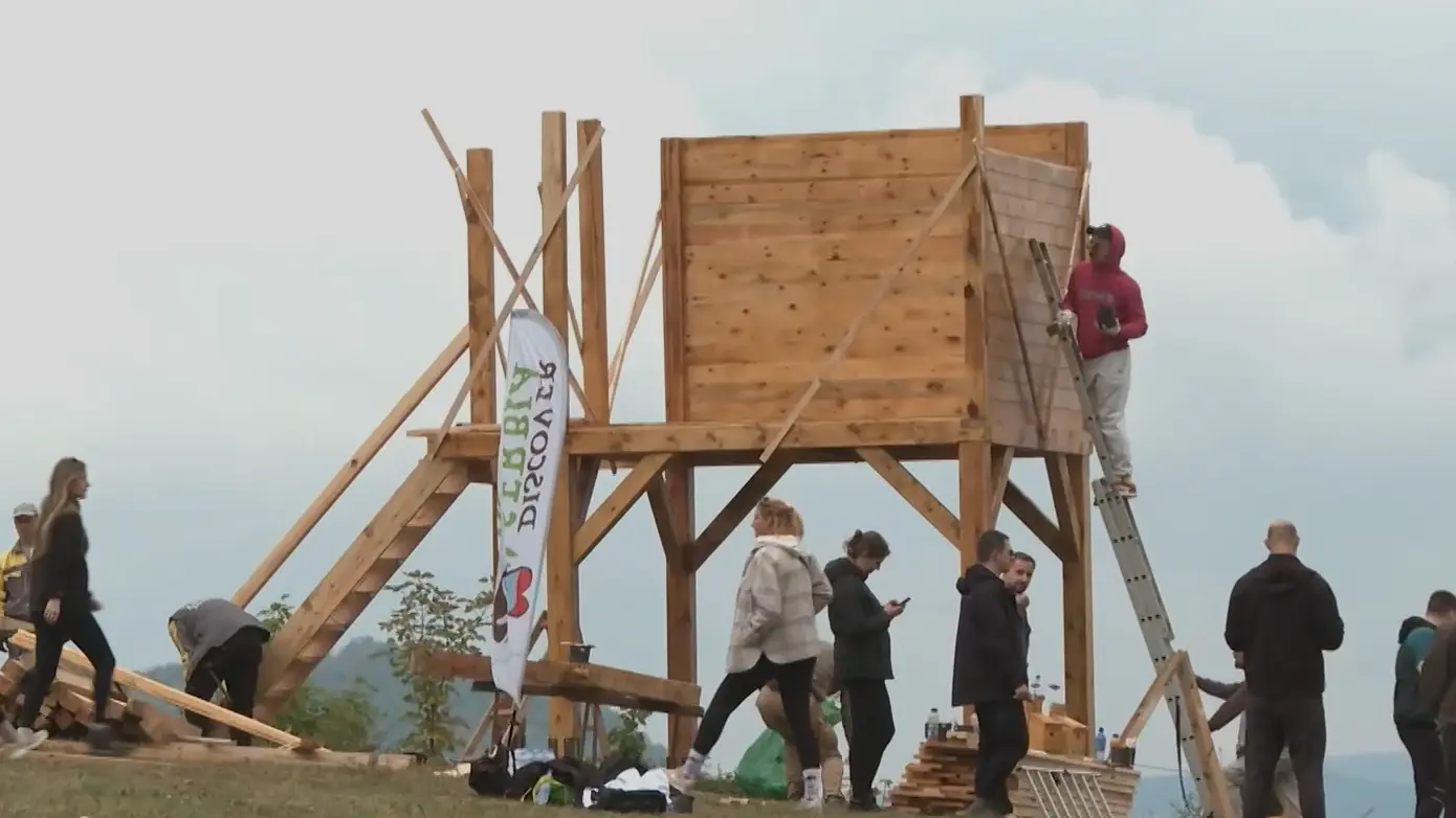 Osmatračnica za medvede na Tari-6ae3a15cc1f2e.webp