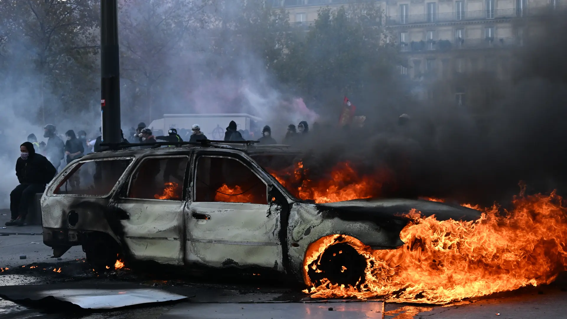 Pariz Francuska protesti Tanjug AP PhotoEmma Da Silva-6ad3822c9bfd1.webp