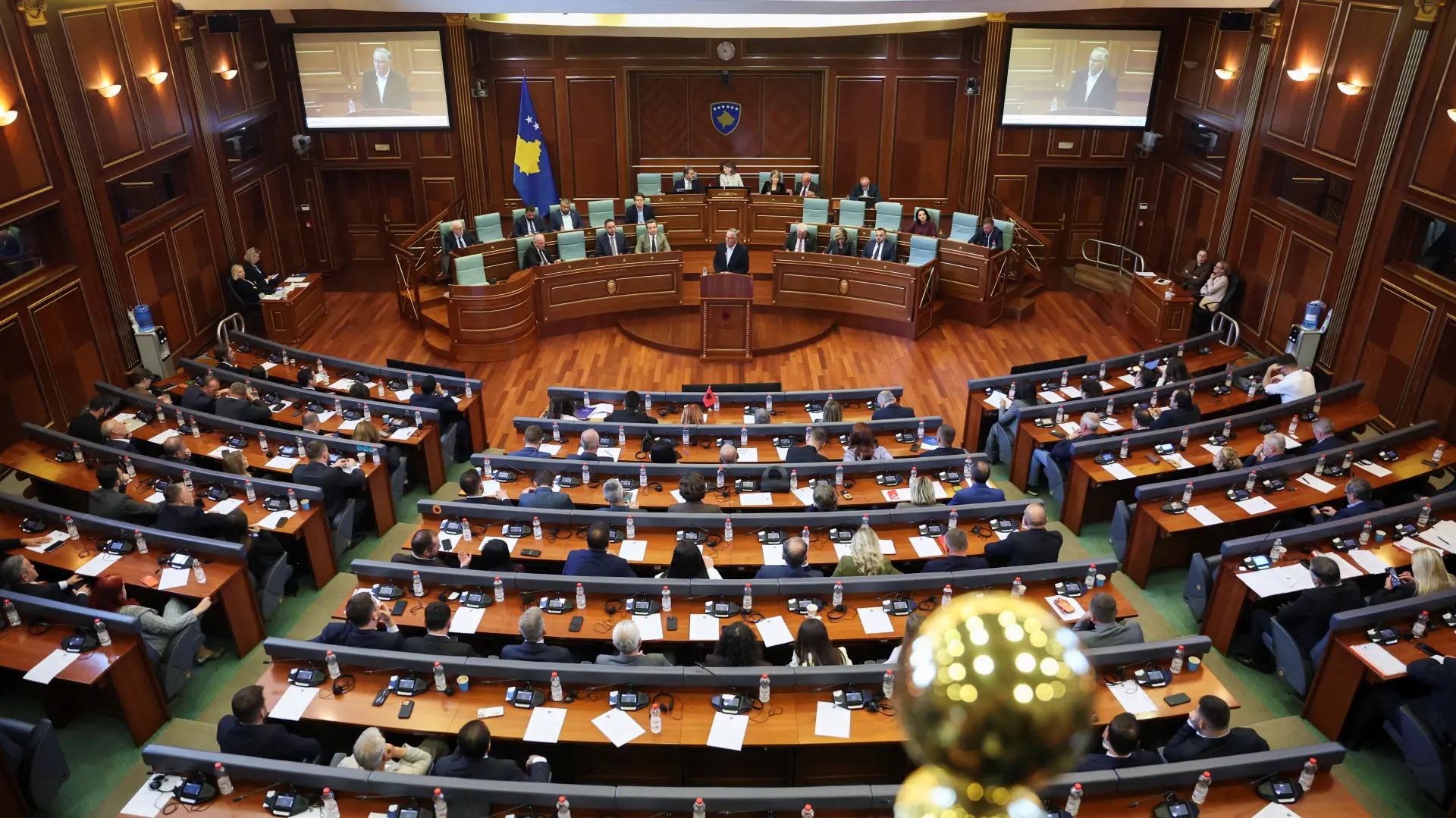 Skupština Priština REUTERS Valdrin Xhemaj-6ac3cabc4a110.webp