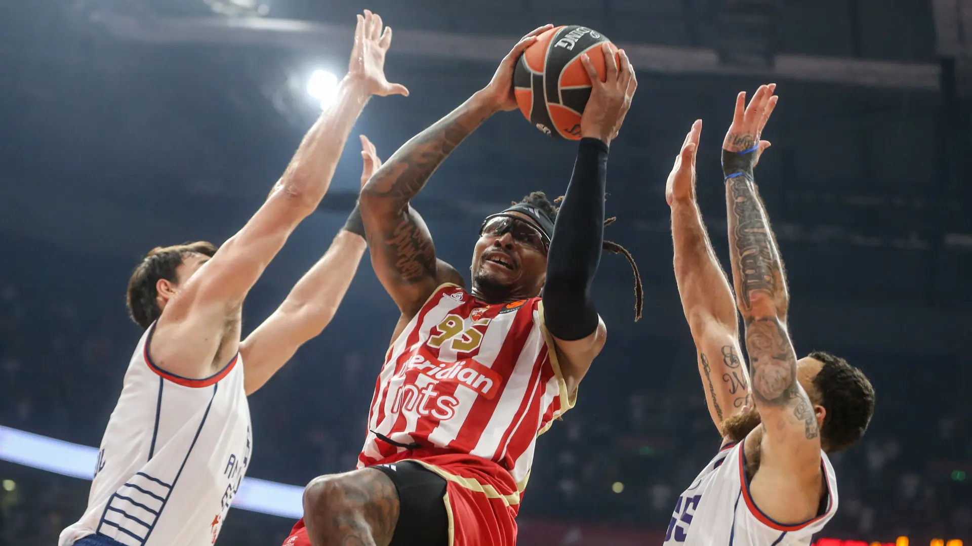 Tan2026-10-0122241268_3 kk crvena zvezda efes cima moneke amir hamzagic-6abec643a56e1.webp