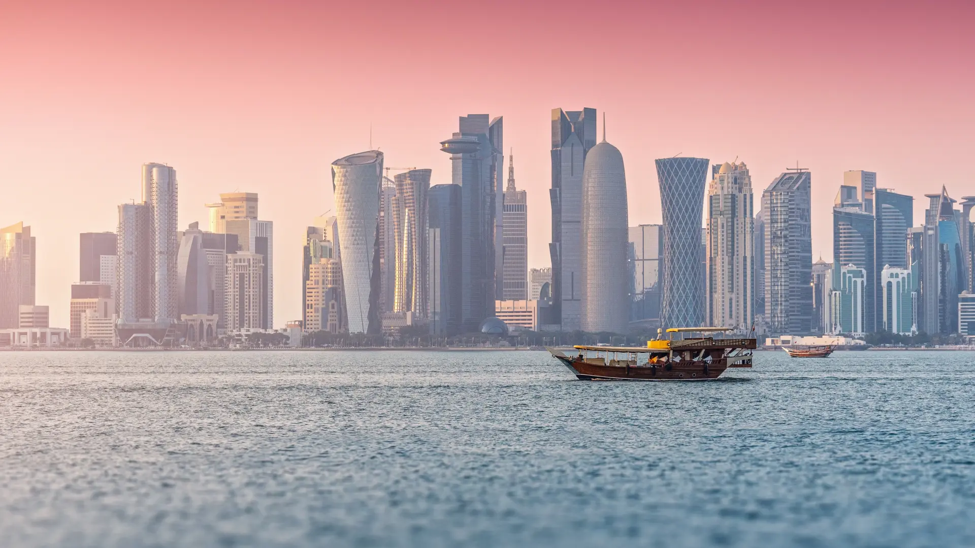 doha katar shutterstock_2730772441-6ae10582d719b.webp