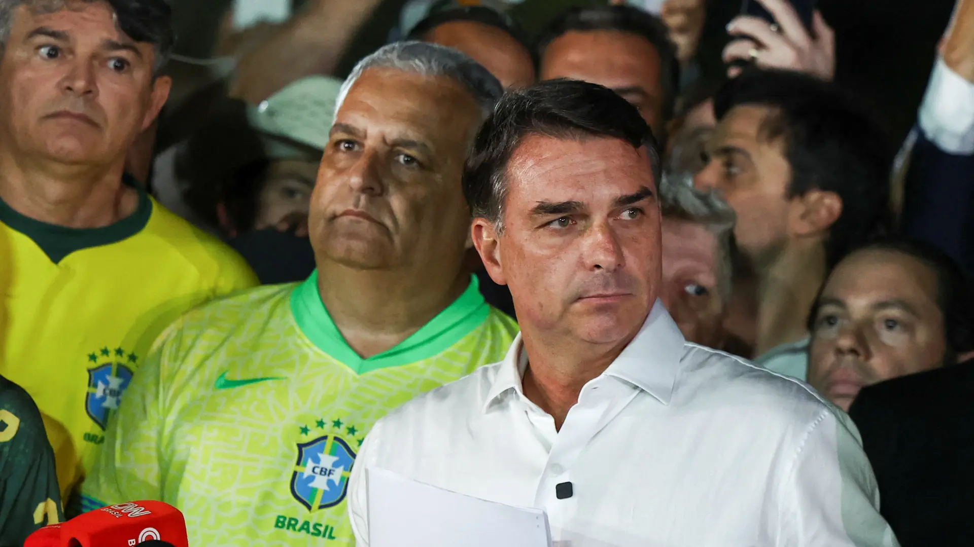 flavio bolsonaro REUTERSAgustin Marcarian-6ae0c1f5b4fa7.webp