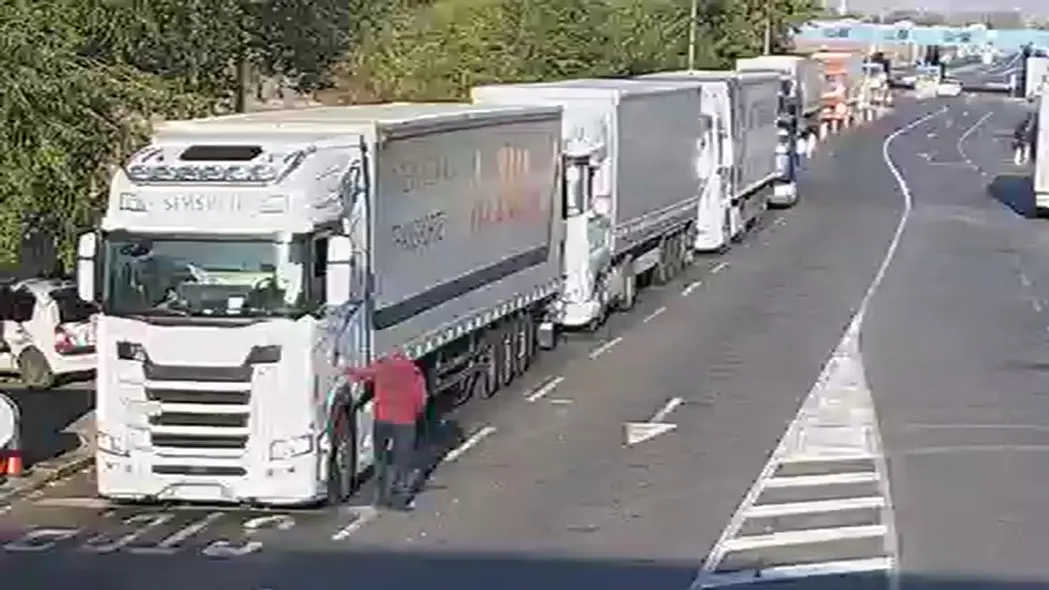 granični prelaz kamioni MUP kamere Printscreen-6ad70b3166552.webp