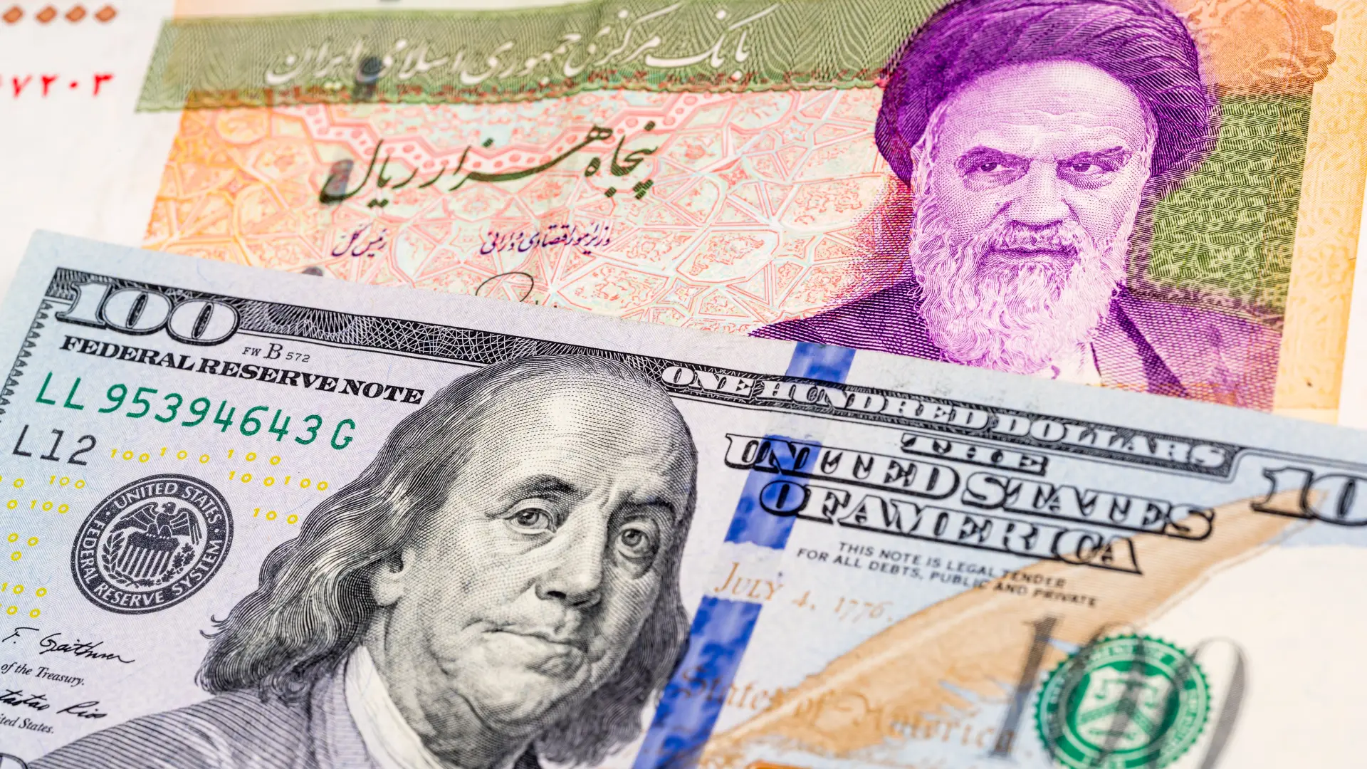 iranski rijal i američki dolar shutterstock_2644738937-6ac363ec35514.webp