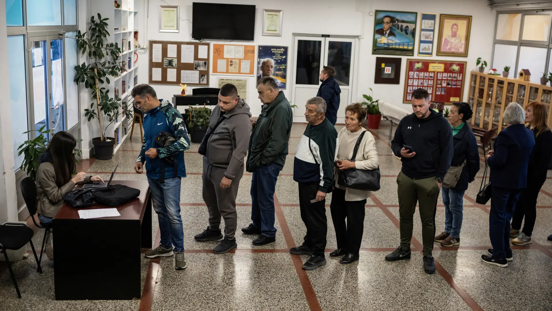 izbori u bih glasanje banjalukaREUTERSMarko Djurica-6ac230fe6e51f.webp