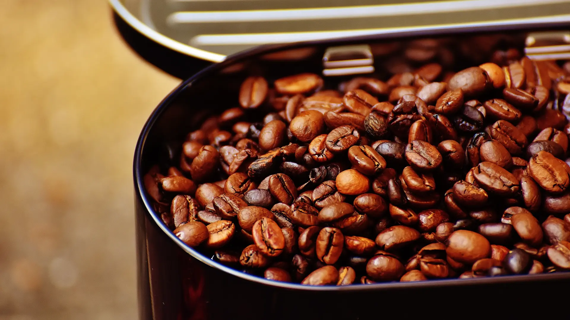 kafa, kafa u zrnu, pixabay-6ac3b1c204762.webp
