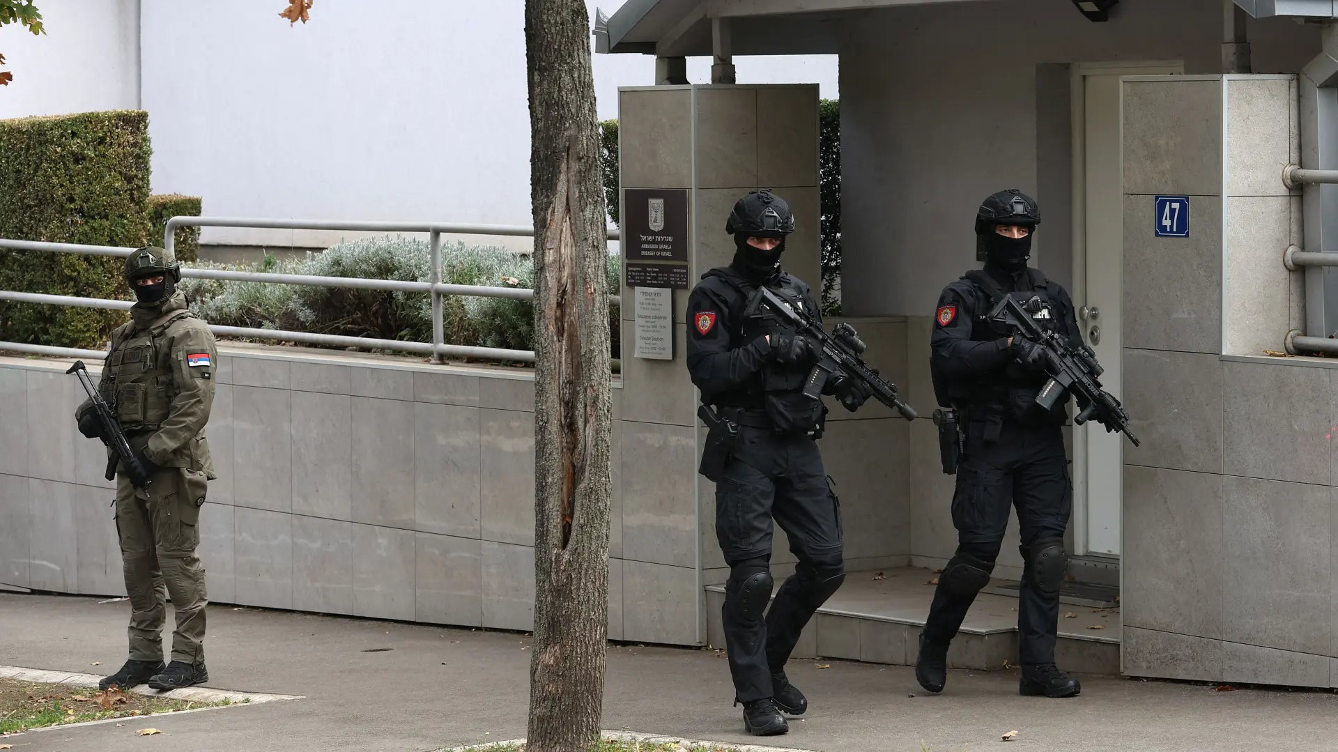 policija ambasada izraela u beogradu REUTERSZorana Jevtic-6ae22f8d43b3a.webp