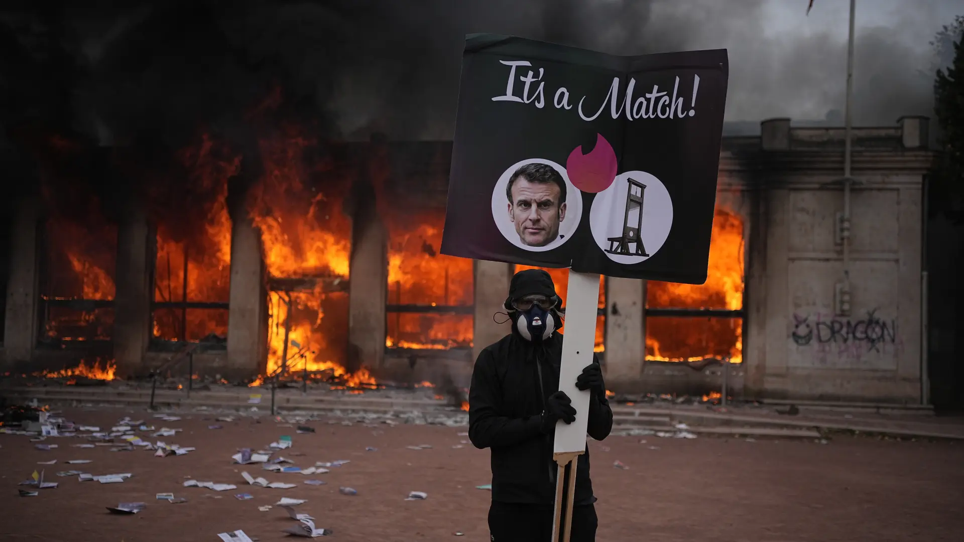 protesti Francuska Pariz Emanuel Makron Tanjug AP PhotoLaurent Cipriani-6ad3c2fe4af53.webp